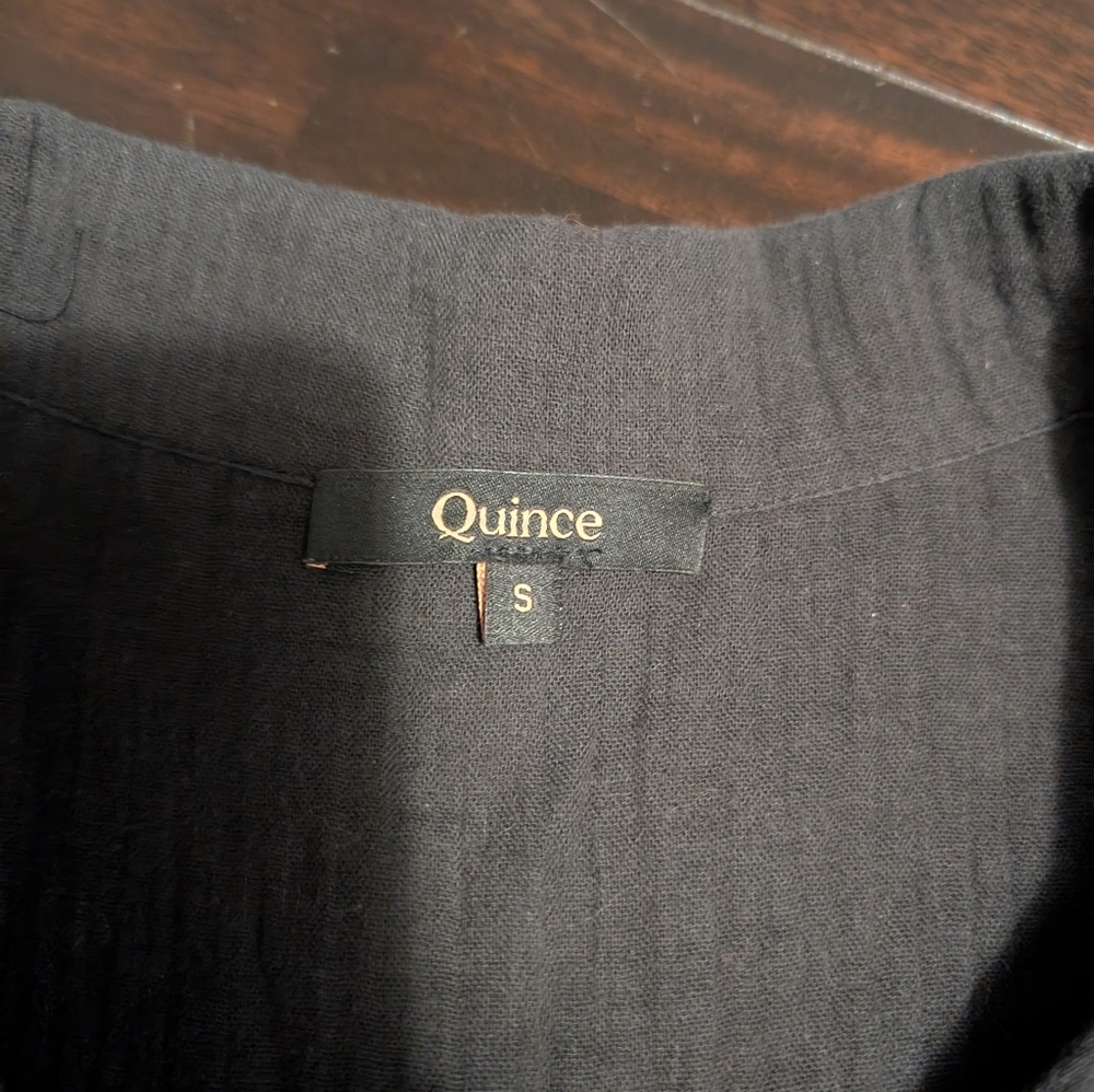 Quince 100% Organic Cotton Gauze Short Sleeve Shirt, Women's Small, Black - Picture 2 of 6